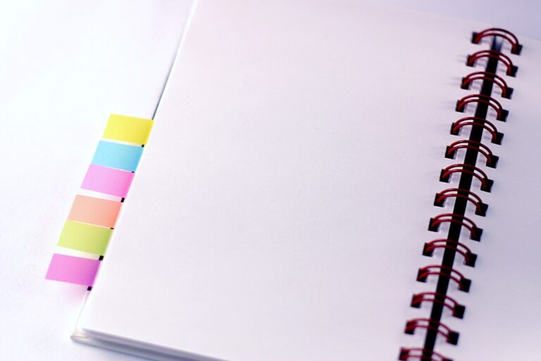 Windows11で付箋（Sticky Notes）を活用する方法｜仕事も日常もスッキリ整理！